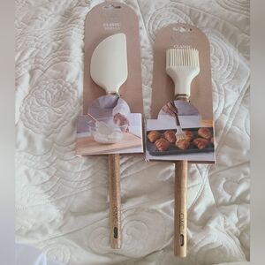 (Ew) Cook With Color Classic Spatula and Brush Set with Wooden Handles
